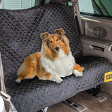 Cat® padded utility blankets are great for everything from picnics and outdoor events to moving and storage and protecting vehicle interiors from pet or cargo damage.